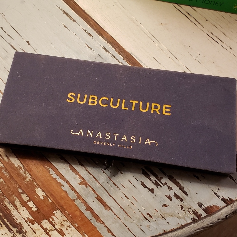 Subculture Eyeshadow Palette
